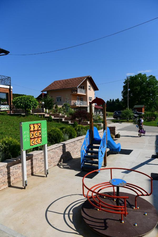 Apartments Green Park Rakovica Esterno foto
